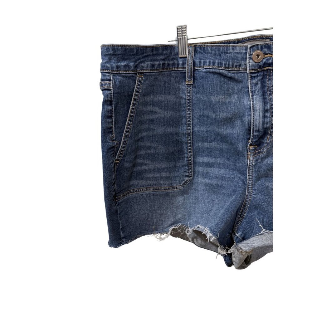 Torrid Denim Distressed Cutoff Jean Shorts Medium Wash Womens Size 22 - Picture 2 of 5